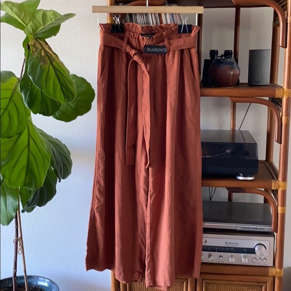Blank NYC Pants - NWT Blank NYC Wide Leg Cropped Pants
